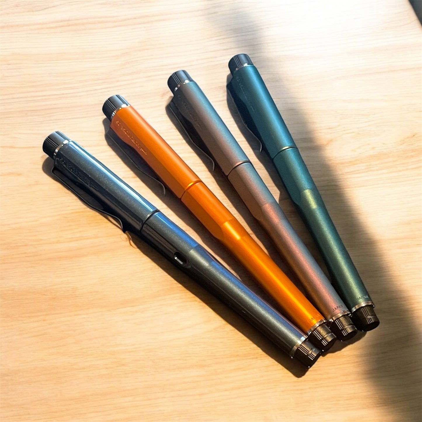KURUTOGA DIVE, Auto Lead Rotation and Adjustable Auto Lead Advancement Mechanism, Cupped Mechanical Pencil, High Performance Model, 0.5 mm