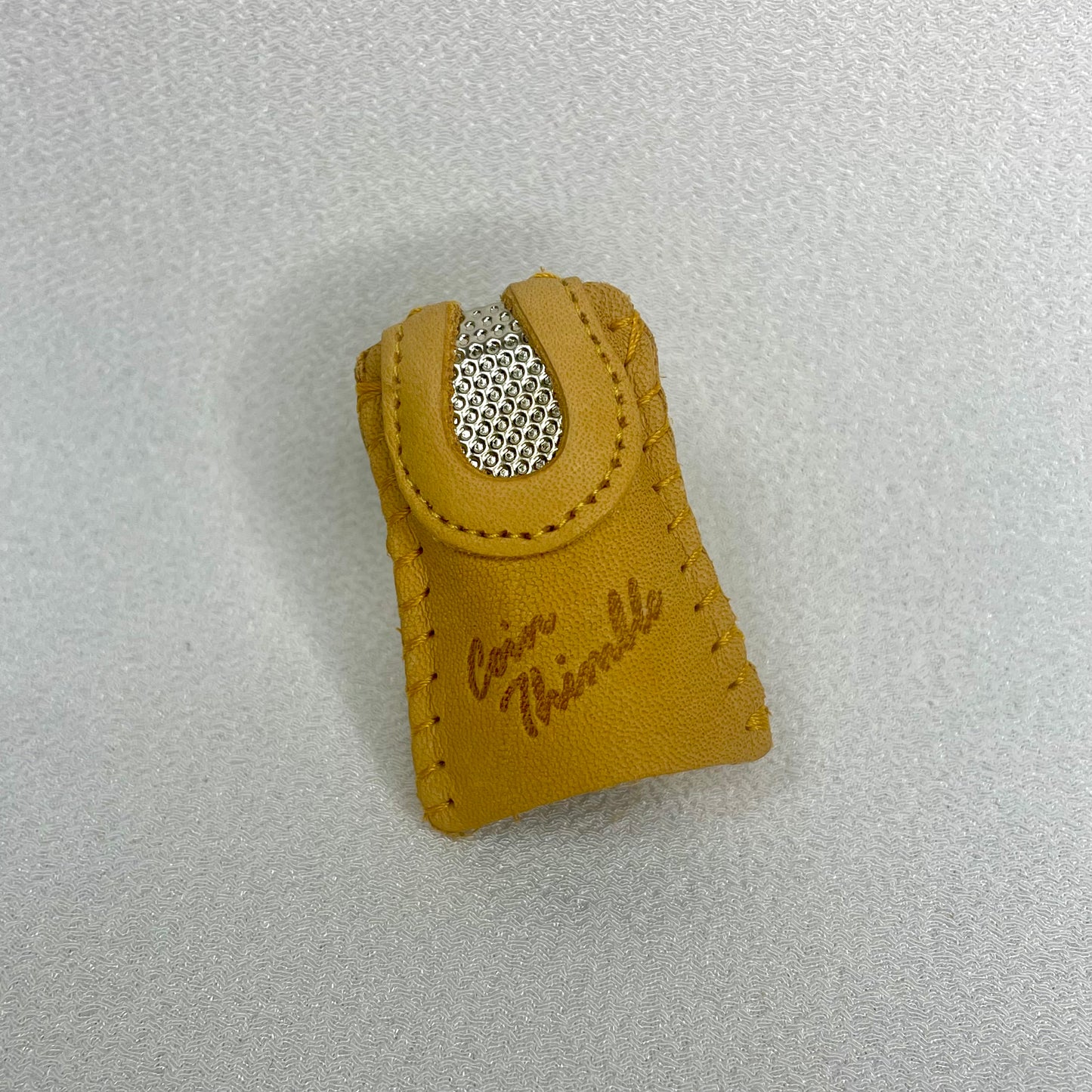クローバートップコインレザーシンブル