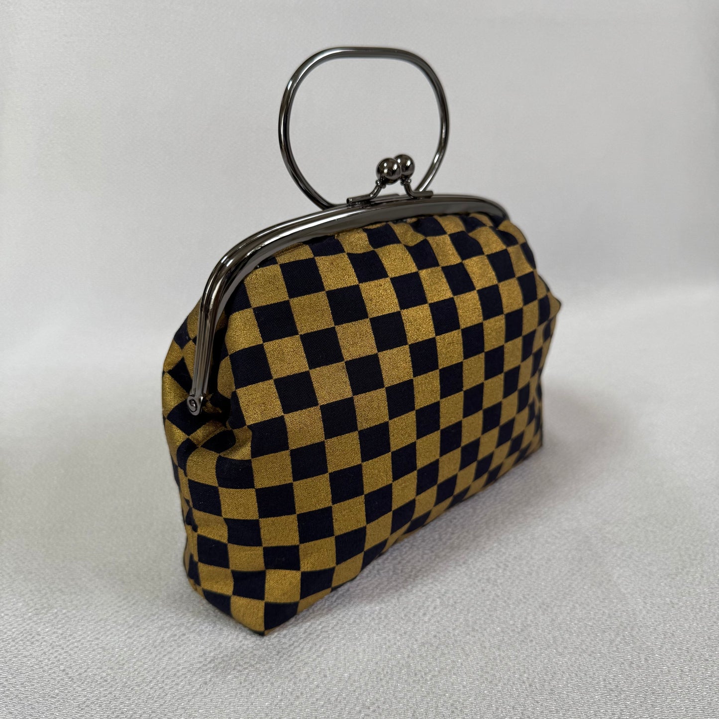 Handmade Japanese Motifs Frame Purse "ICHIMATSU", Silver