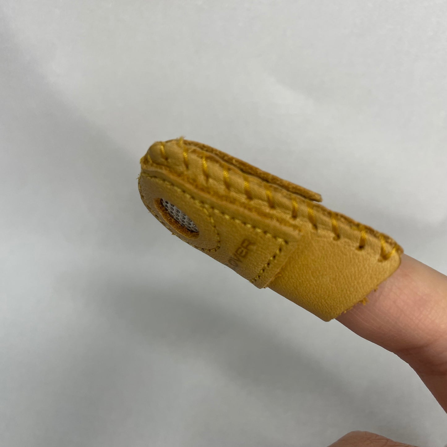 クローバーのレザーコインシンブル