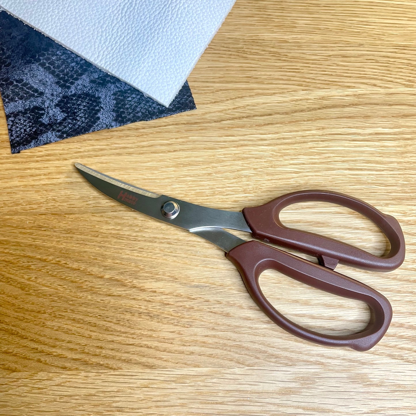 Leather Scissors 180mm from Clover