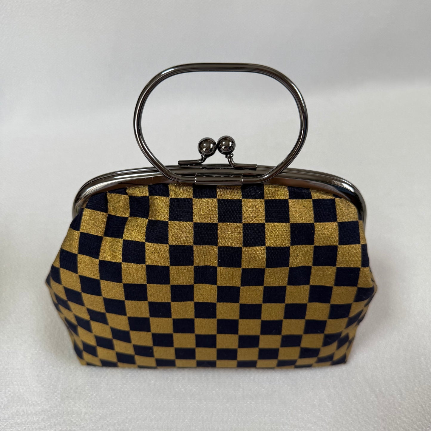 Handmade Japanese Motifs Frame Purse "ICHIMATSU", Silver