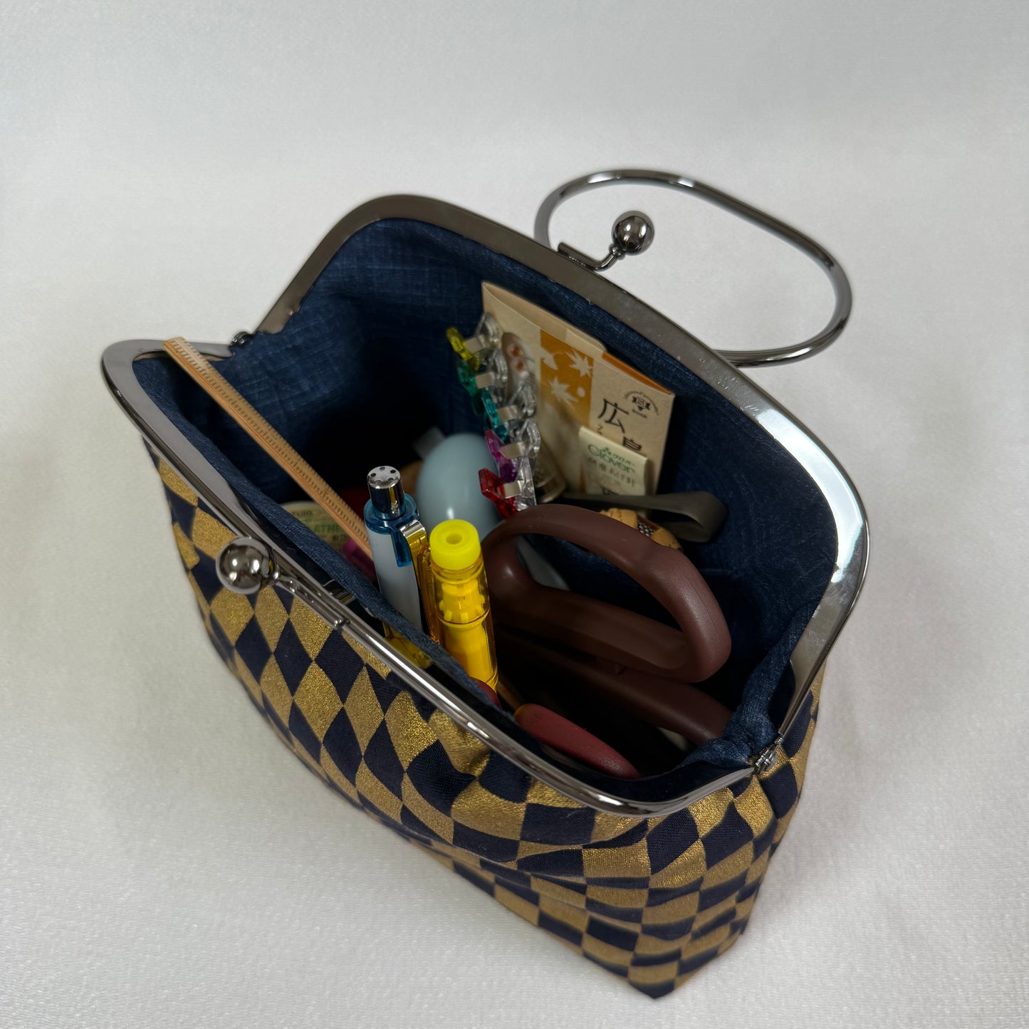 Handmade Japanese Motifs Frame Purse "ICHIMATSU", Silver