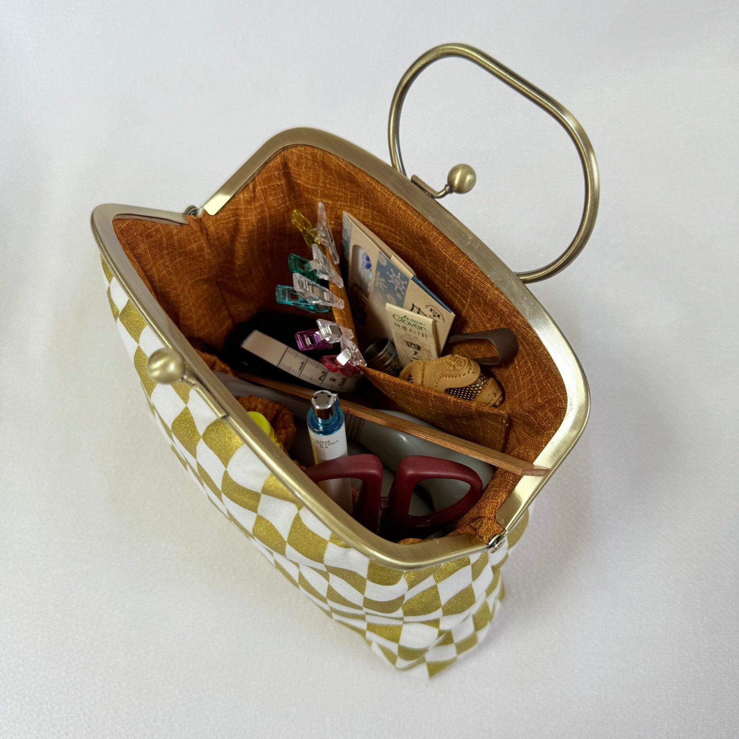 Handmade Japanese Motifs Frame Purse "ICHIMATSU", Gold