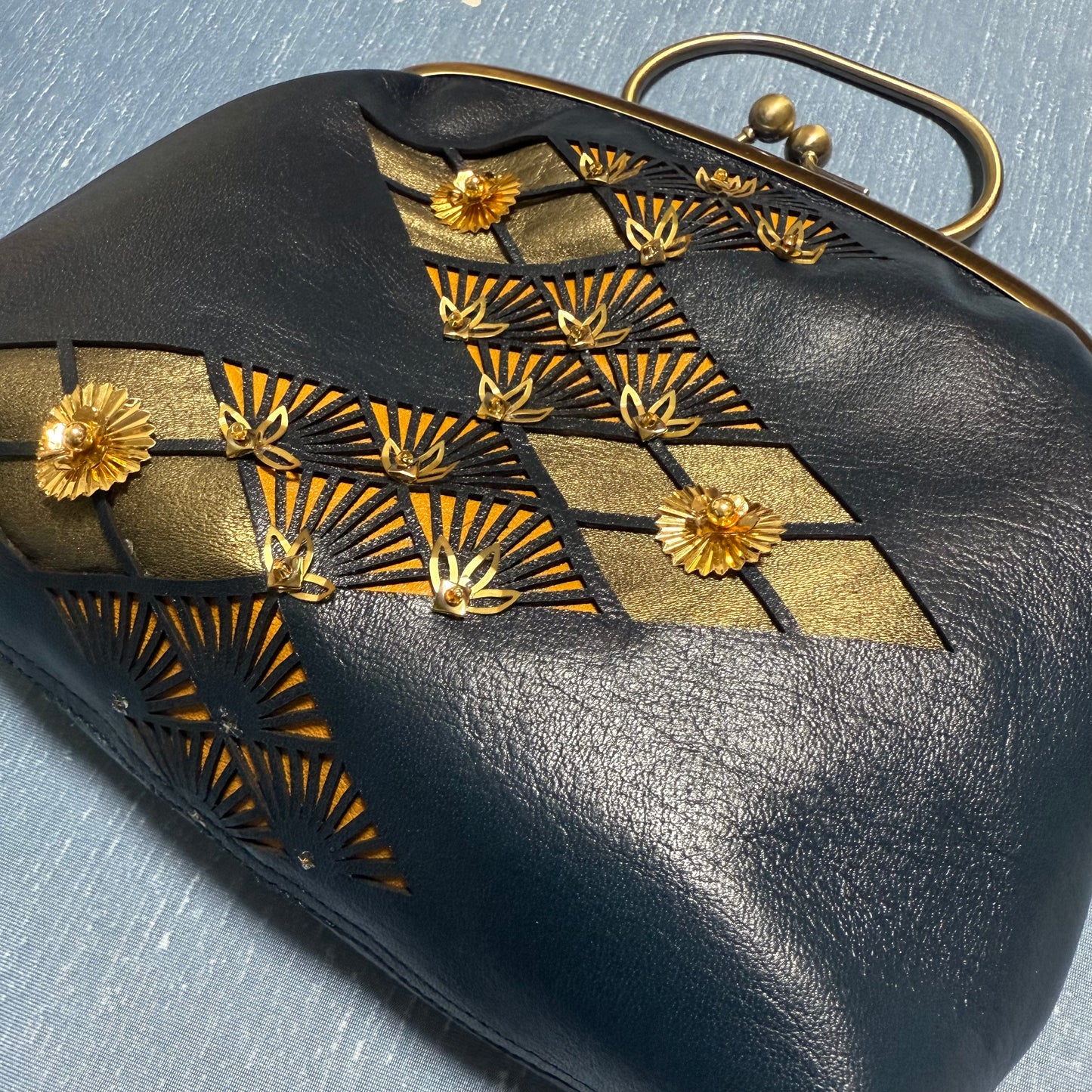 Handmade Leather Frame Purse, "AOIRO"