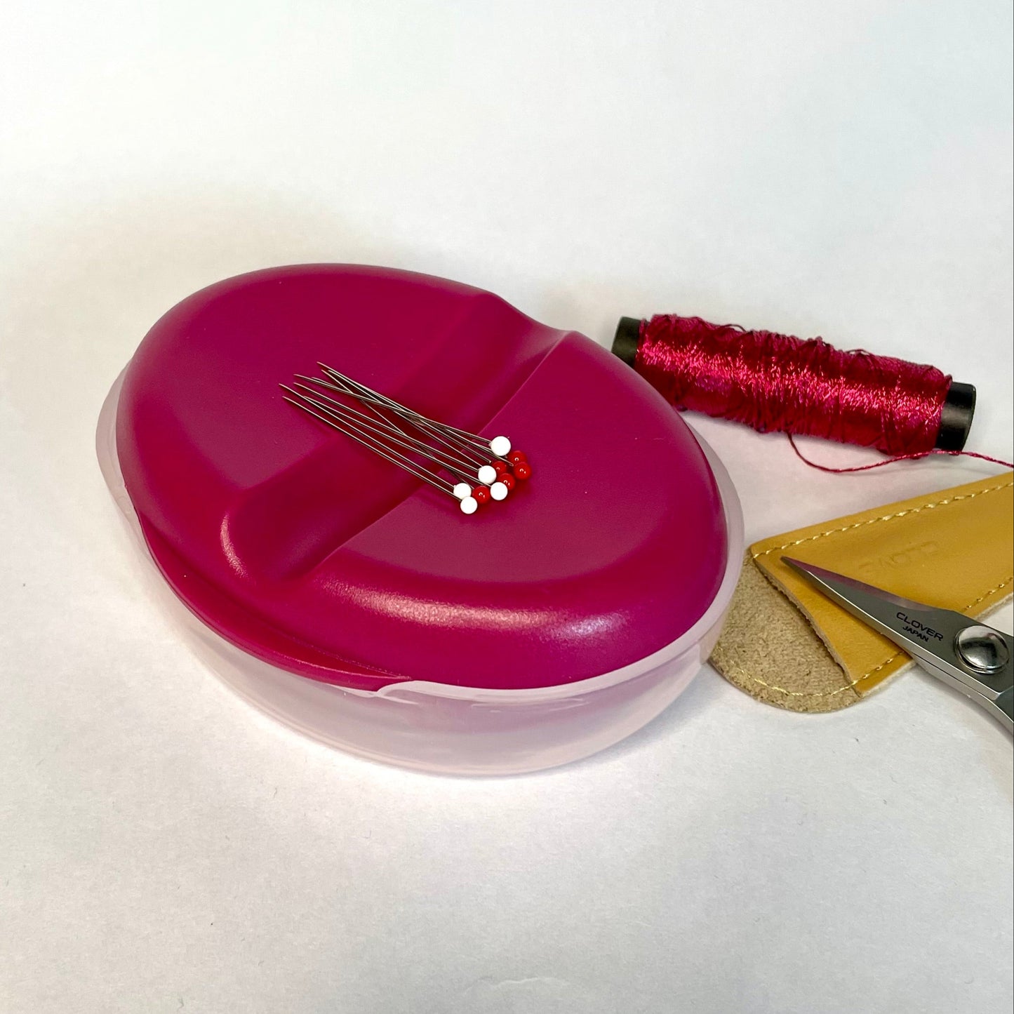 Portable Magnetic Pin Cushion with 10 pieces of colour pins from Clover