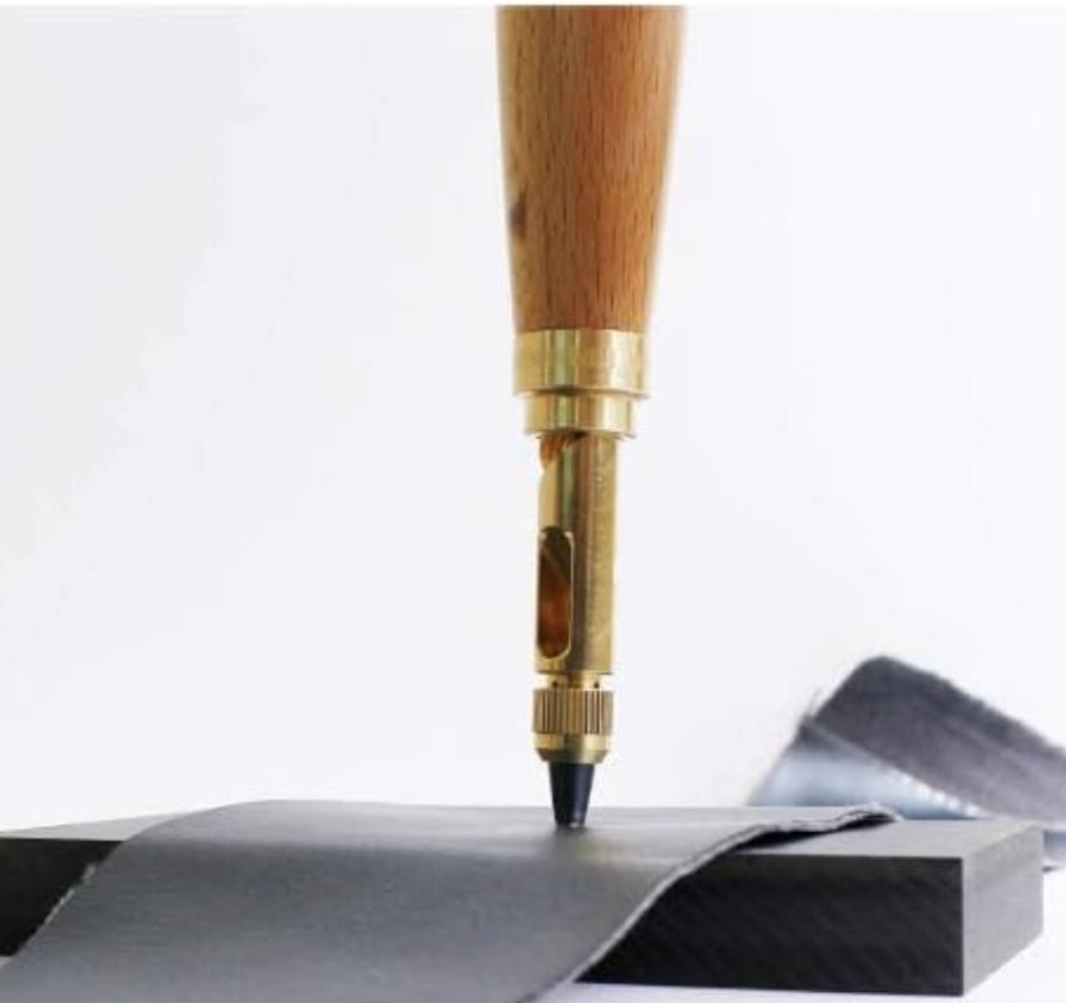 Premium Screw Punch from NONAKA, 3.0mm blade attached