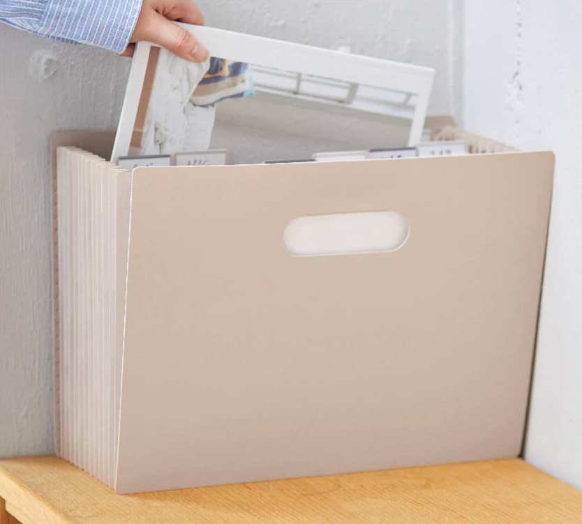 Expandable Document Organizer File for A4